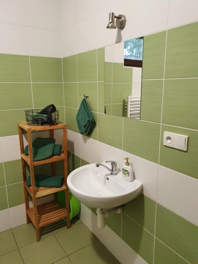 Privat Bartky Vrbov Exterior foto