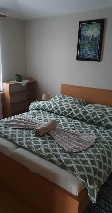 Privat Bartky Vrbov Exterior foto