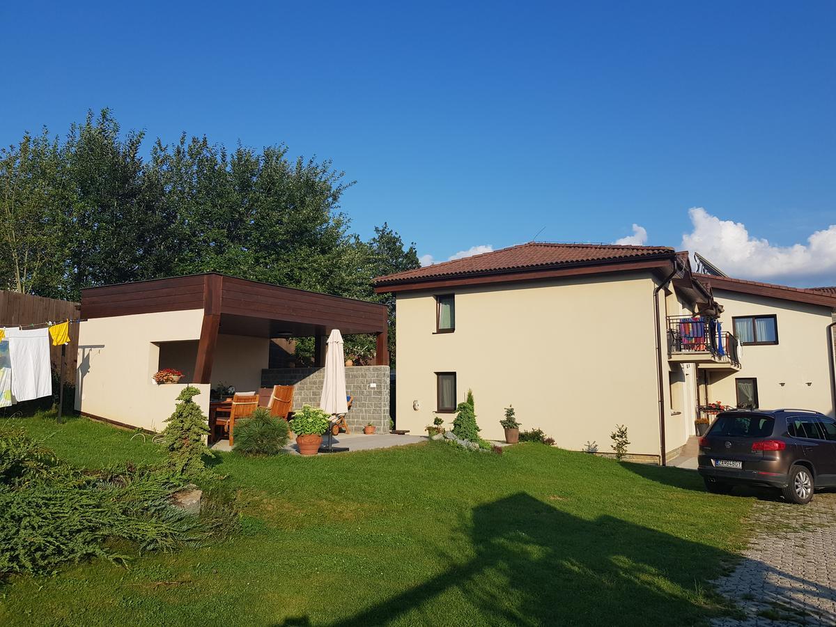 Privat Bartky Vrbov Exterior foto
