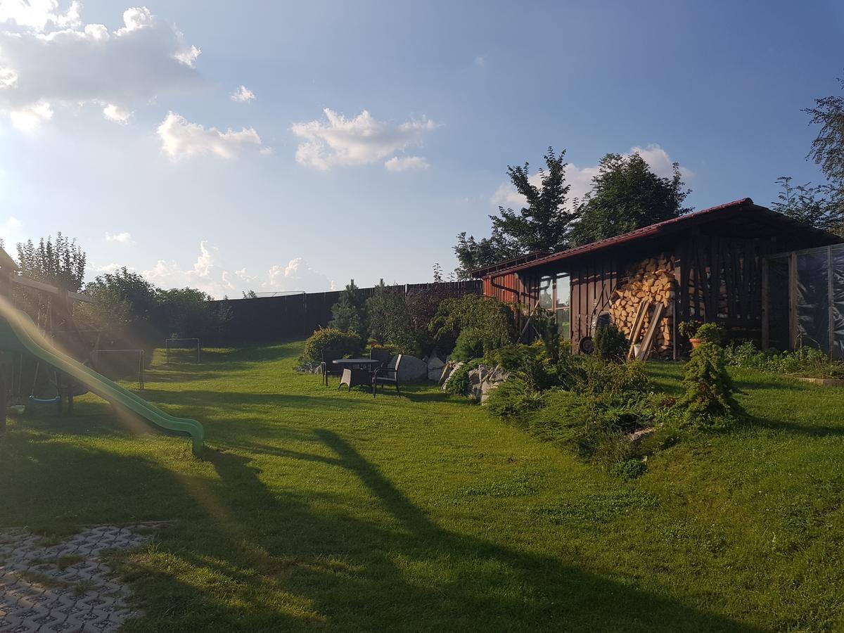 Privat Bartky Vrbov Exterior foto