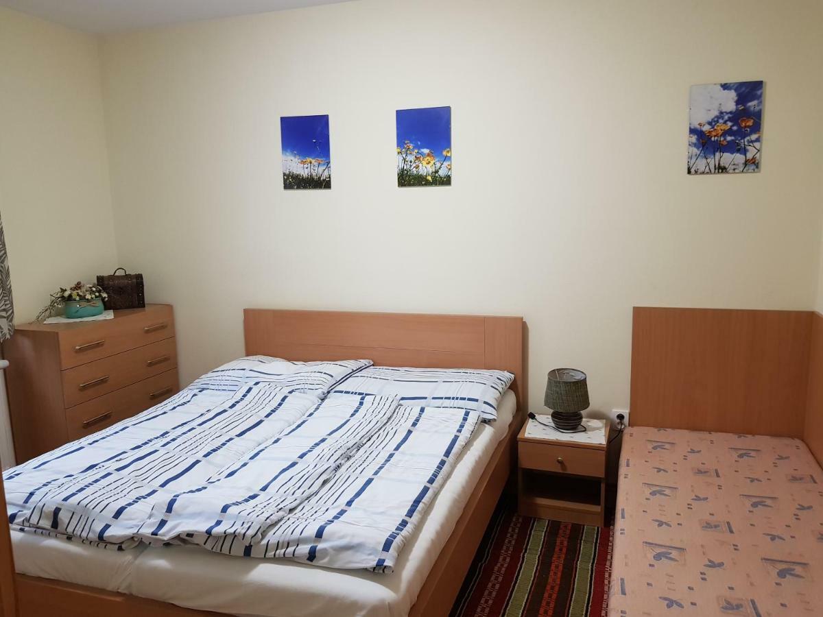 Privat Bartky Vrbov Exterior foto